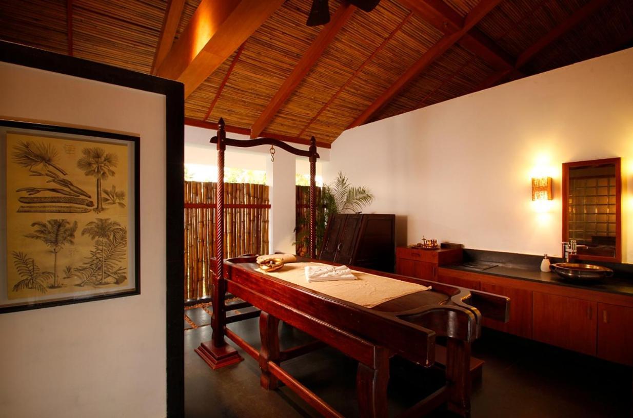 Plumeria Lake Resort & Spa Vayalar Ngoại thất bức ảnh