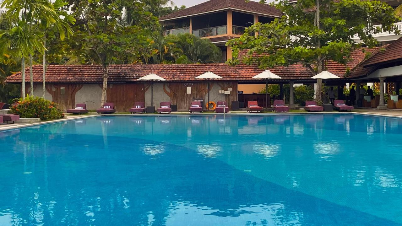 Plumeria Lake Resort & Spa Vayalar Ngoại thất bức ảnh