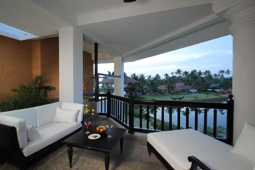 Plumeria Lake Resort & Spa Vayalar Ngoại thất bức ảnh